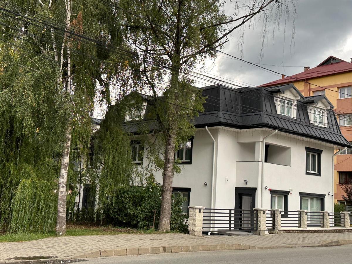 B59 Boutique Hotel Кымпулунг-Молдовенеск Экстерьер фото