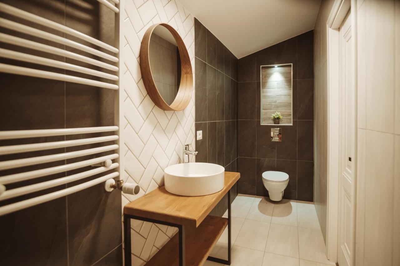 B59 Boutique Hotel Кымпулунг-Молдовенеск Экстерьер фото