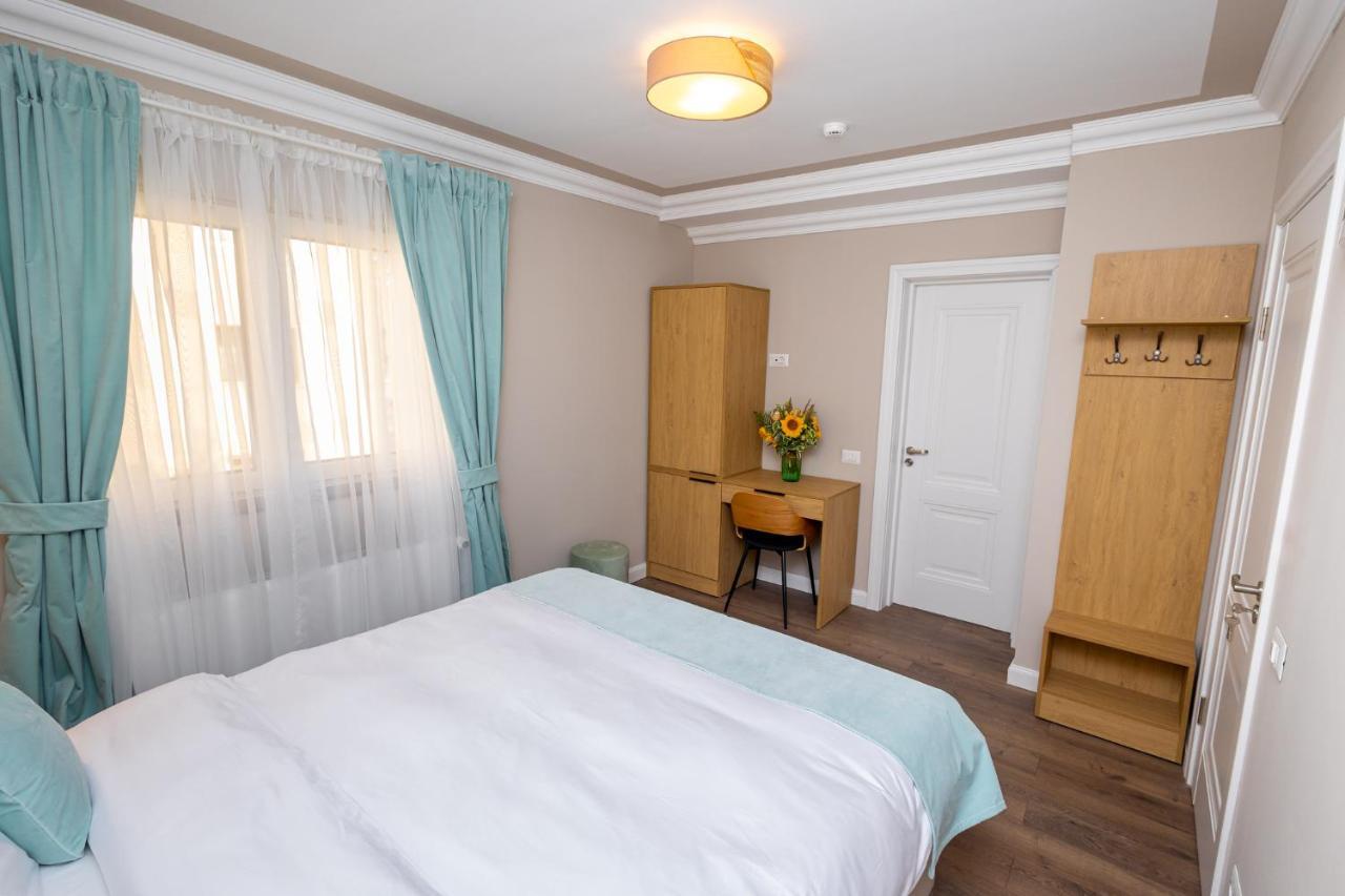 B59 Boutique Hotel Кымпулунг-Молдовенеск Экстерьер фото